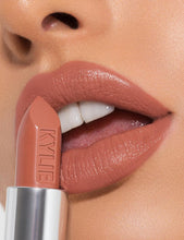 Load image into Gallery viewer, Dulce de Leche | Crème Lipstick
